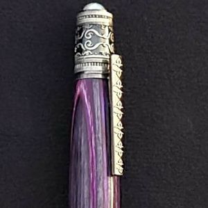 Hand made beautiful "royal" pen